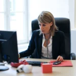 DE-SPRINGER-Patricia-Avocate-Mons-V4_carre